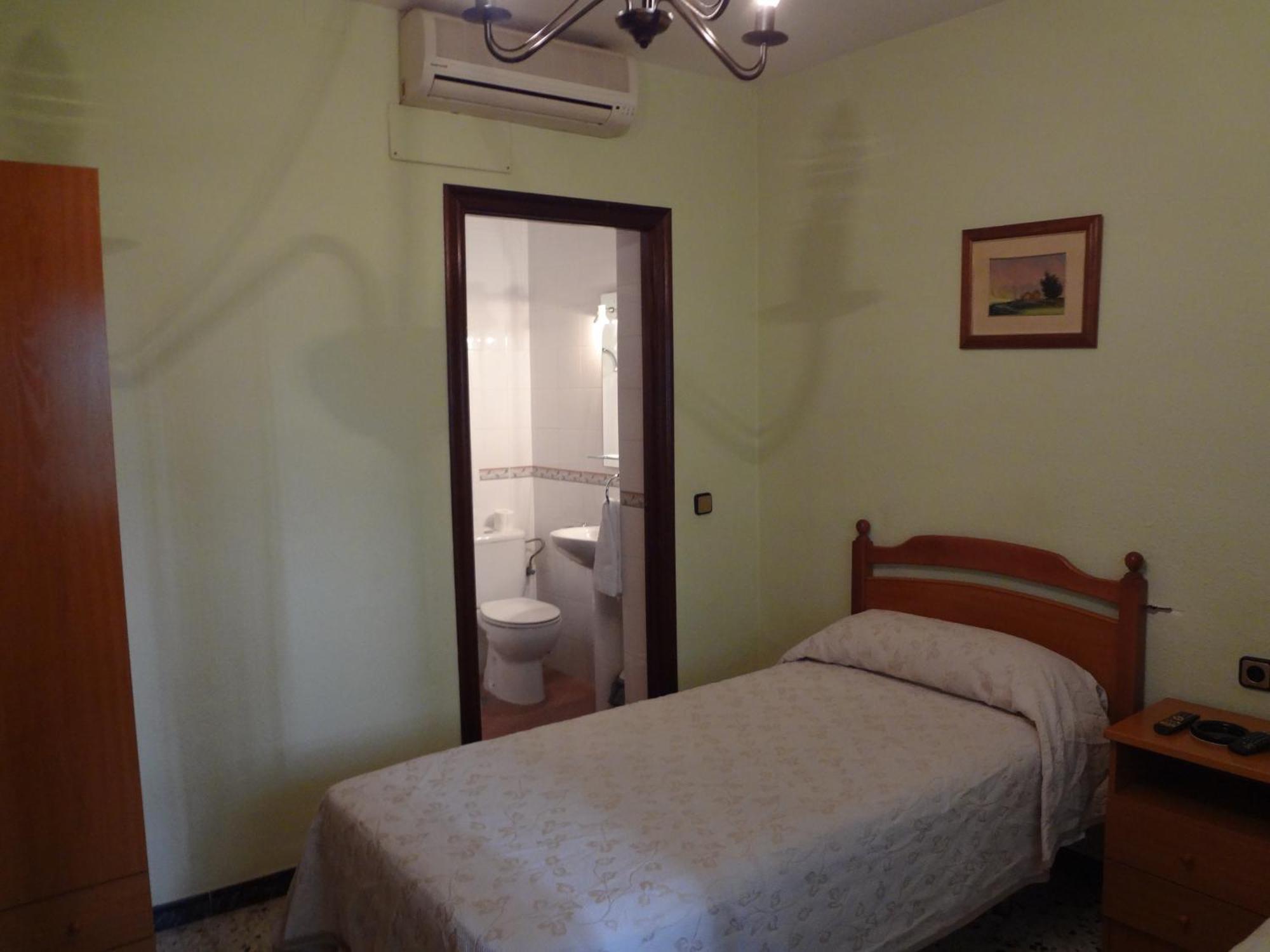 Sanlúcar la Mayor Hostal San Pedro מראה חיצוני תמונה
